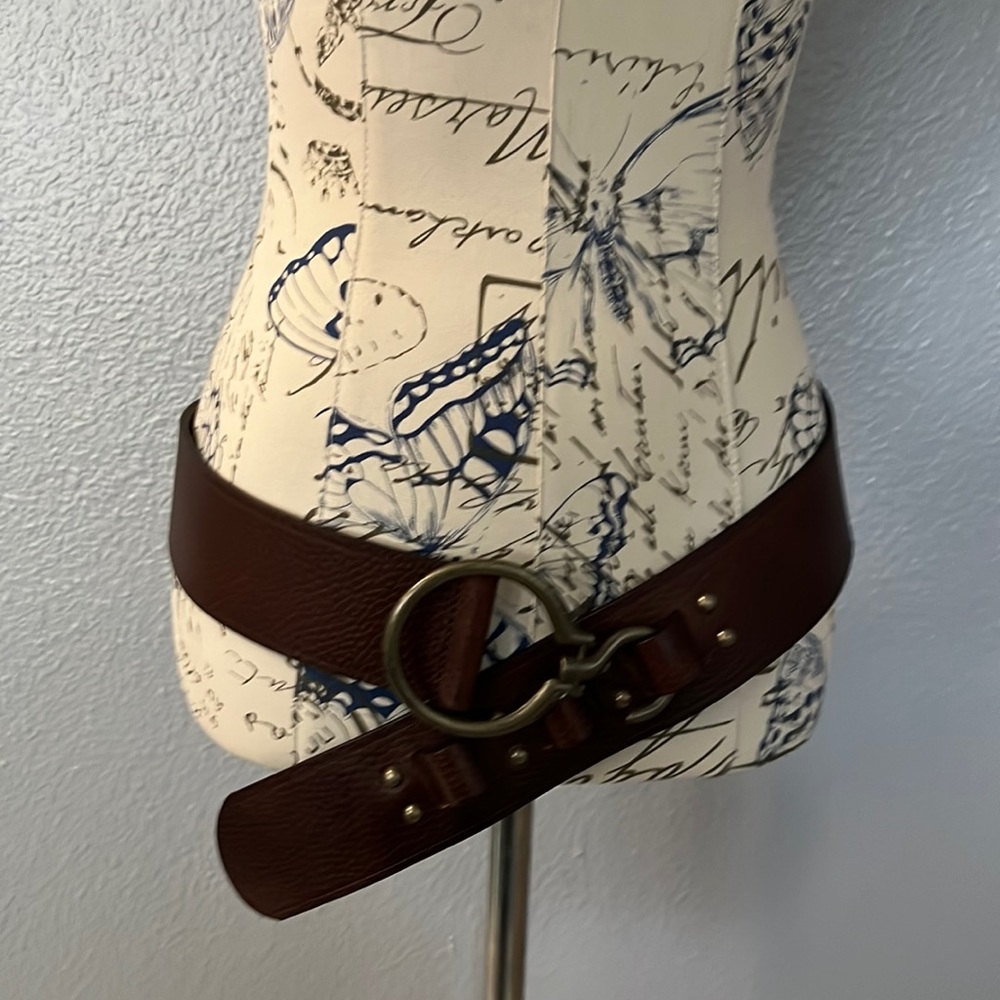 CAbi belt